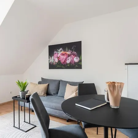 Ideales Stadtapartment Fuer 4 Personen Graz Exterior photo