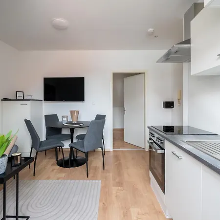 Ideales Stadtapartment Fuer 4 Personen Graz Exterior photo